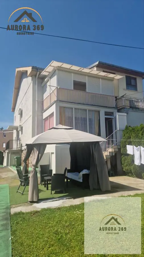 kuće Novi Sad  uknjizeni 