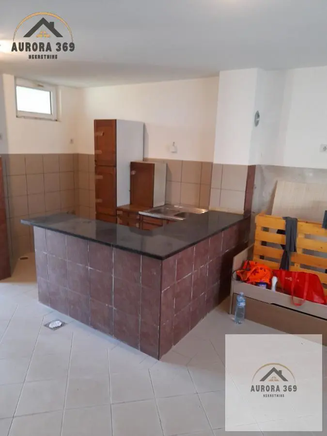 Novi Sad Futog vikendica 40000 evra 