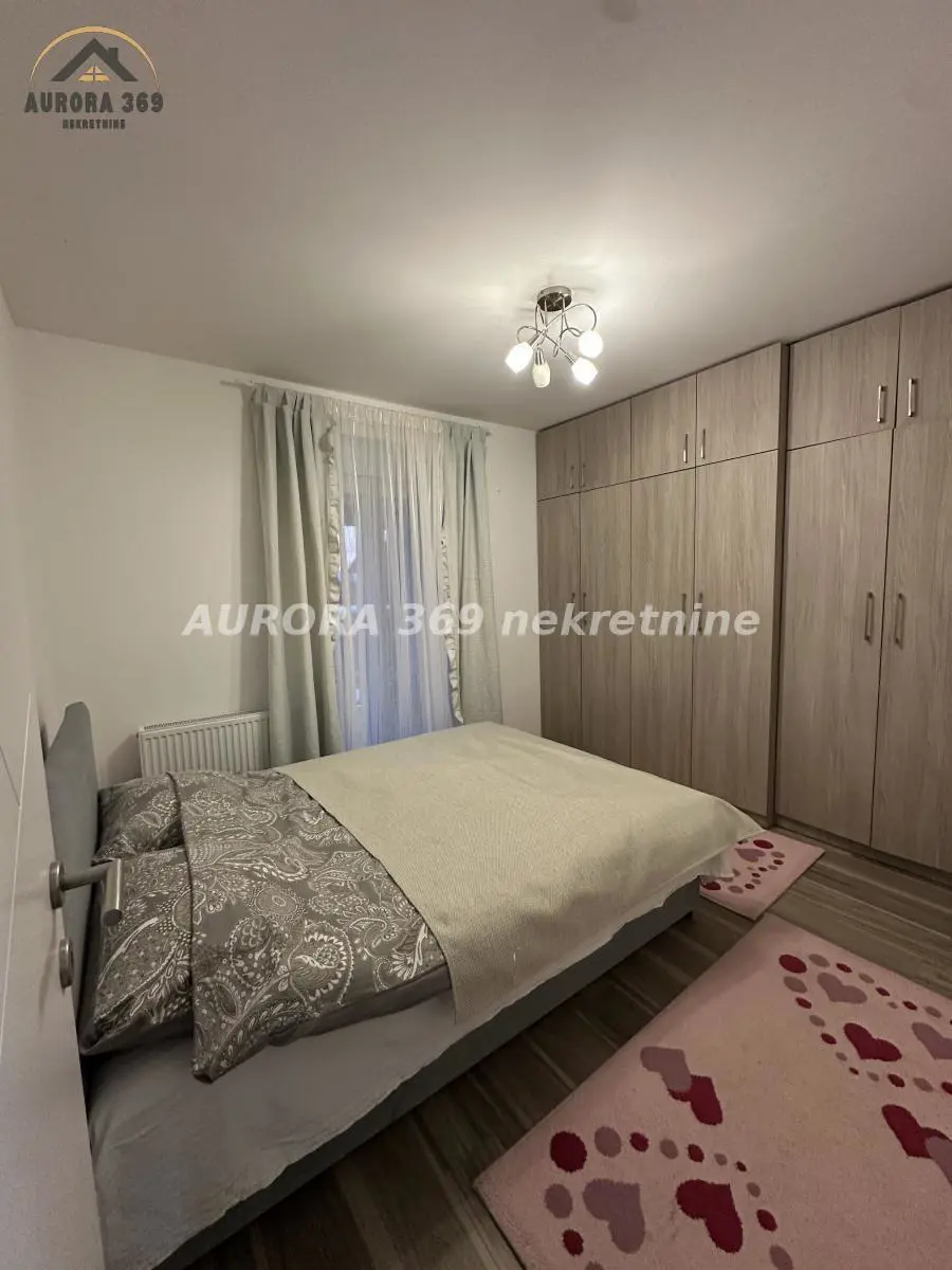  uknjizeni Jednoiposoban stanovi Veternik - 350 evra 