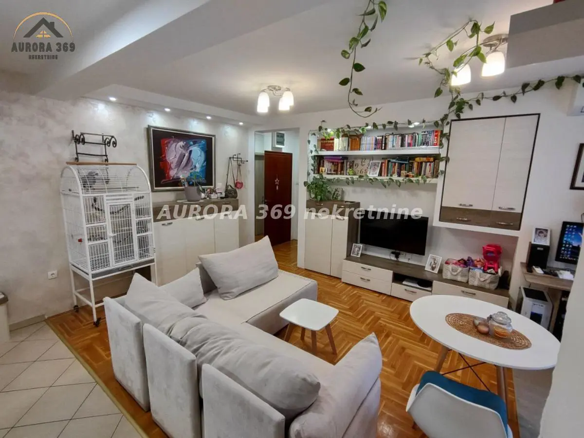 stanovi Novi Sad  uknjizeni Jednoiposoban 