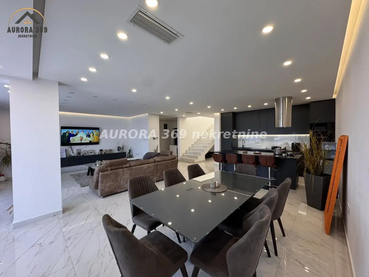 Novi Sad Tatarsko brdo  novogradnja  uknjizeni kuće 700400 evra 