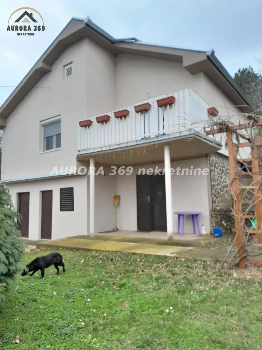 vikendica Beočin Čerević  uknjizeni 