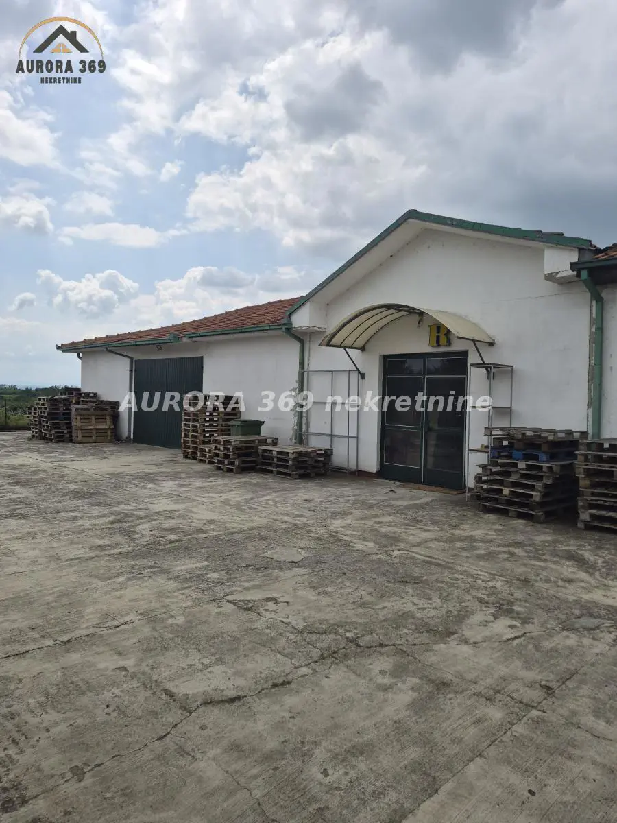 poslovni prostor Okolina - 134000 evra 