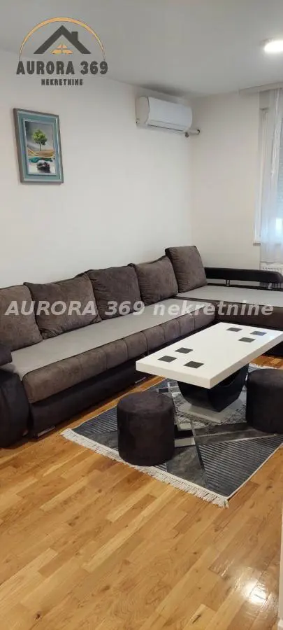 Novi Sad Salajka  novogradnja  uknjizeni Jednoiposoban stanovi 400 evra 
