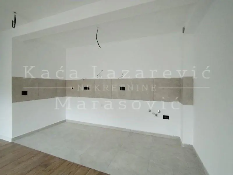 Beograd Voždovac Trosoban stanovi 252000 evra 