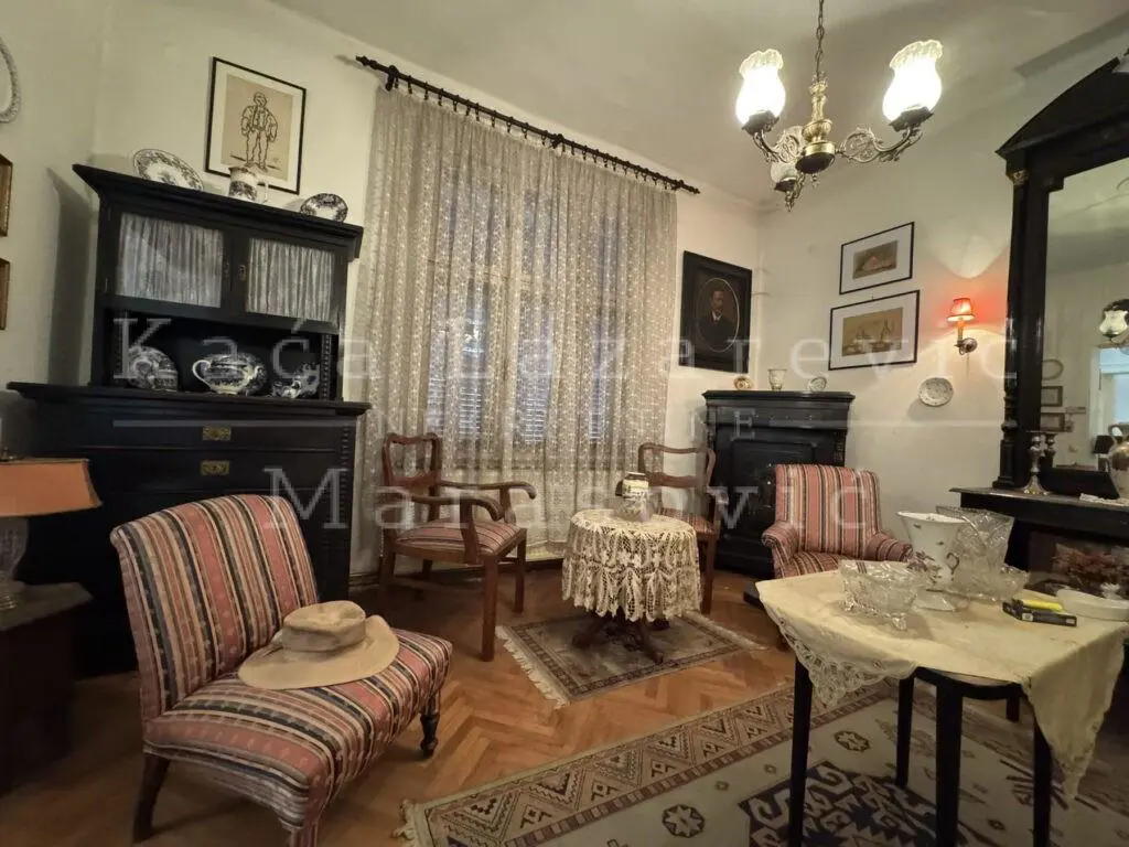 Beograd Vračar Troiposoban stanovi 180000 evra 