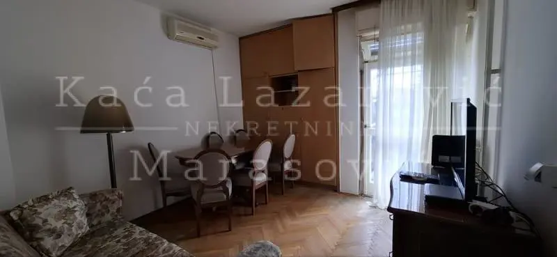Dvosoban stanovi Savski venac Dedinje 145000 evra 