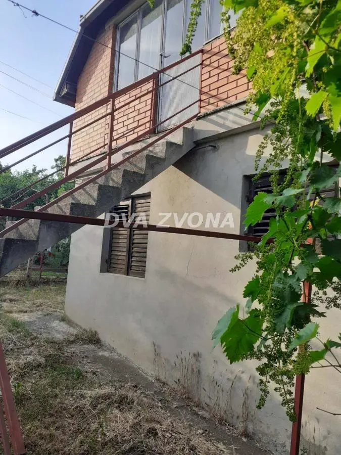 vikendica Okolina - 51500 evra 