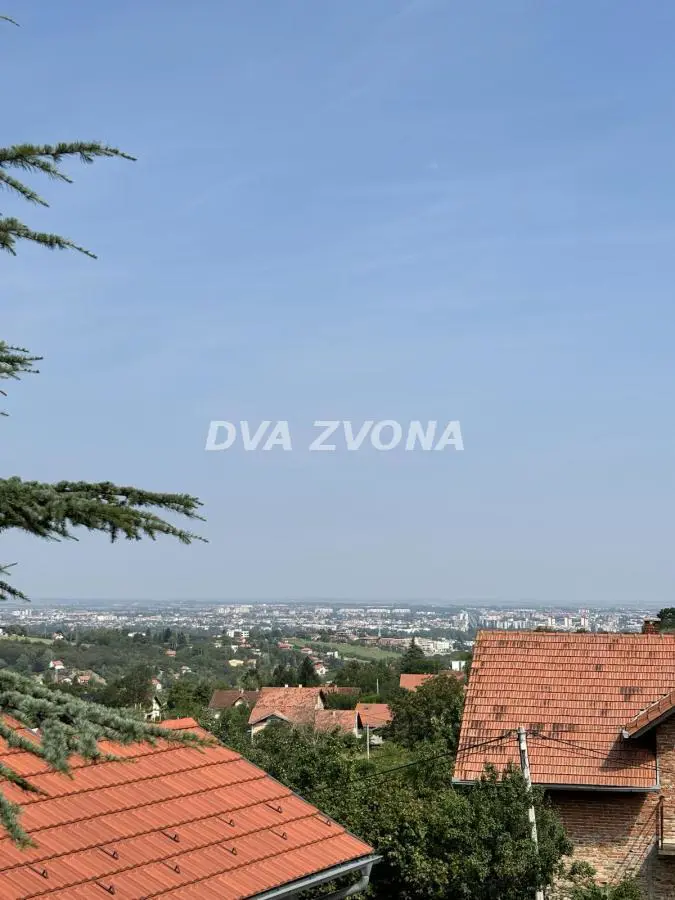 Novi Sad Sremska Kamenica  uknjizeni kuće 365000 evra 