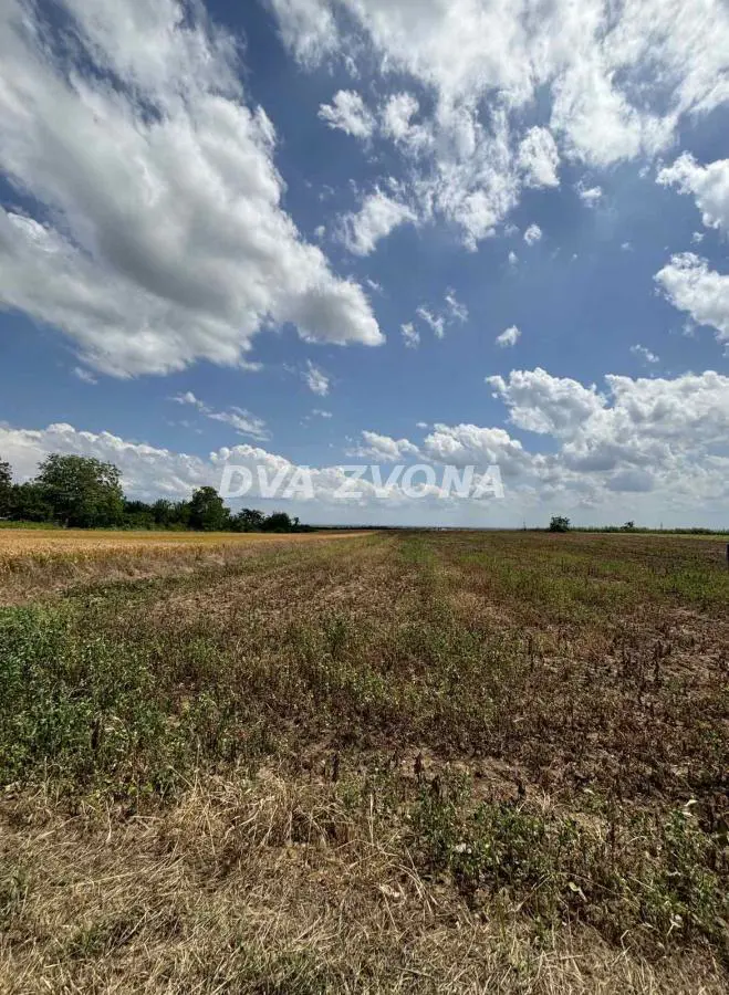 plac Okolina - 31200 evra 
