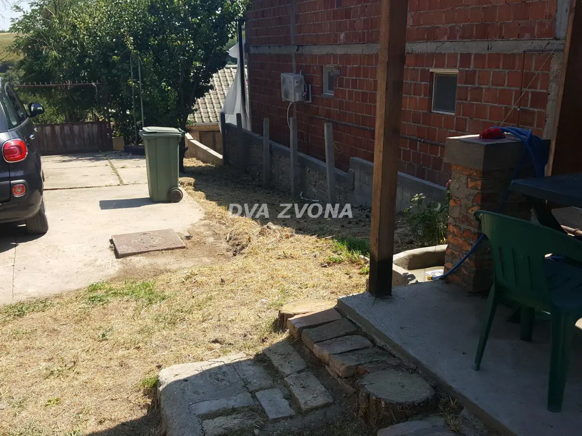 kuće Okolina - 66950 evra 