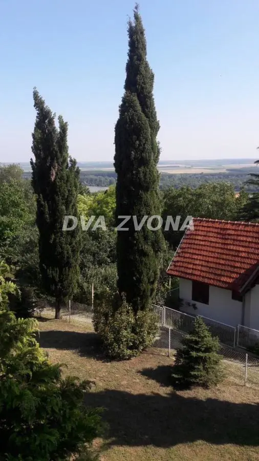 vikendica Inđija Stari Slankamen 