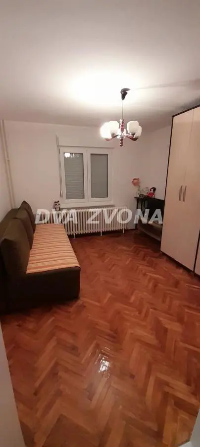  uknjizeni Jednoiposoban stanovi Satelit - 82400 evra 