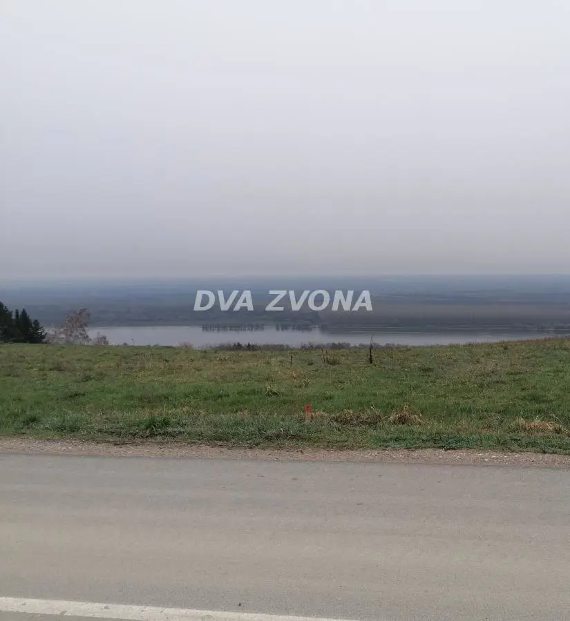 plac Okolina - 360500 evra 