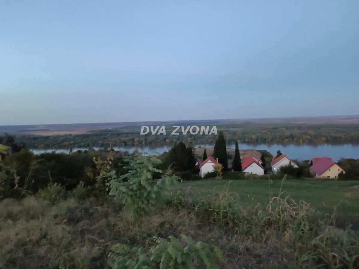  uknjizeni plac Okolina - 53970 evra 