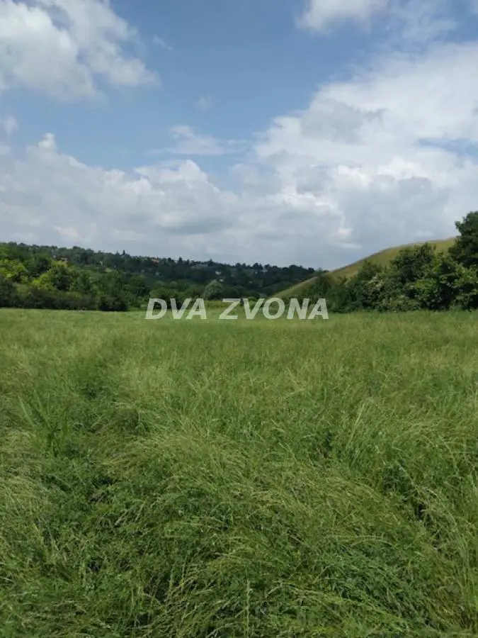 Inđija Okolina  uknjizeni plac 57680 evra 