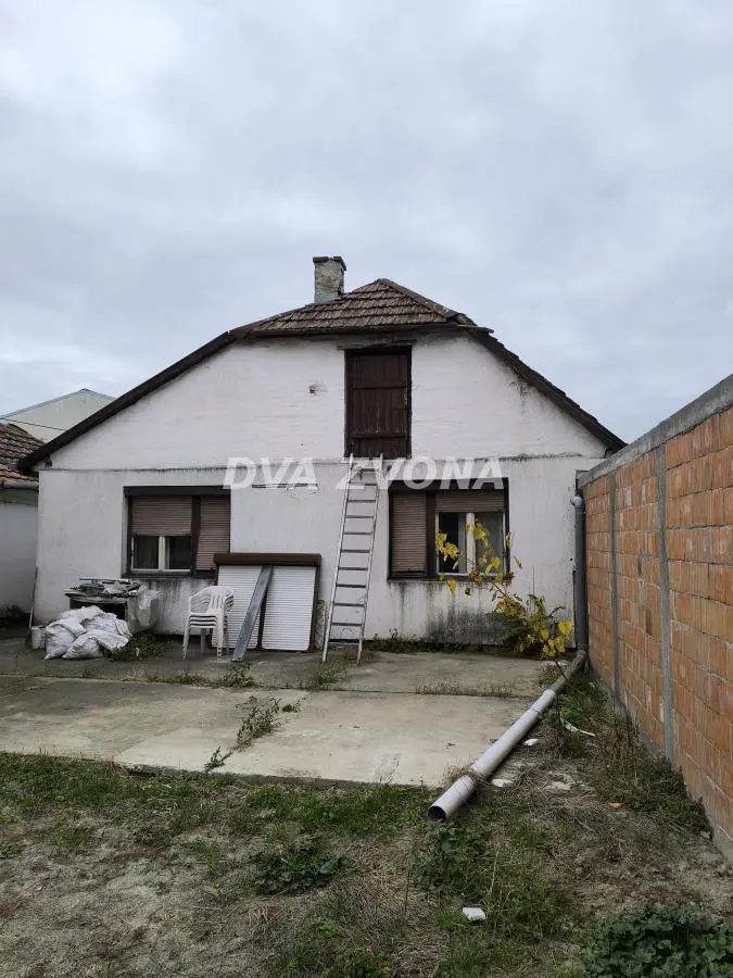 stanovi Novi Sad Gradić  uknjizeni Trosoban 