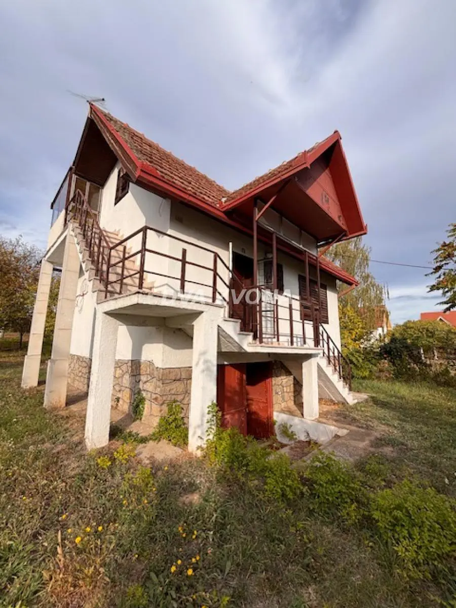 uknjizeni vikendica Okolina - 67980 evra