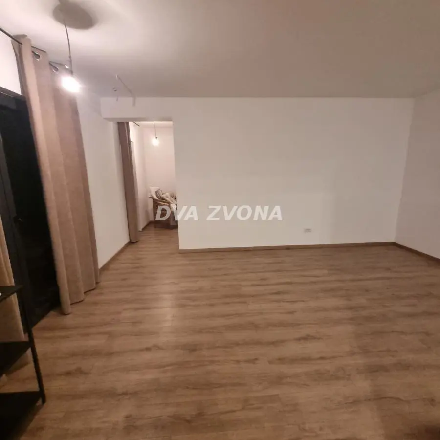vikendica Inđija Čortanovci  uknjizeni 
