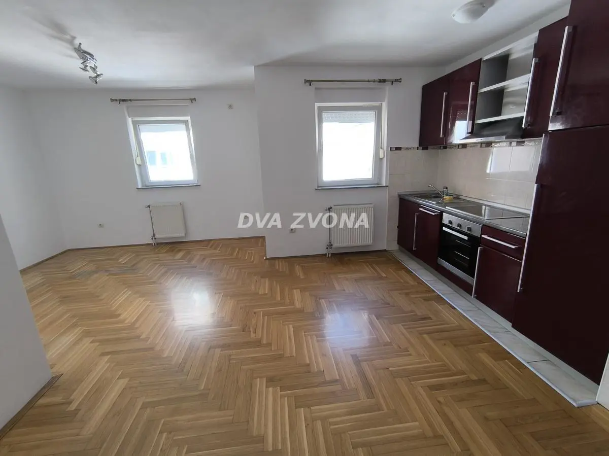 stanovi Novi Sad Dvoiposoban 