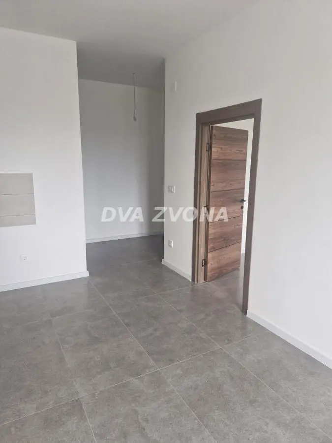 Irig Centar  uknjizeni Dvosoban stanovi 76700 evra 