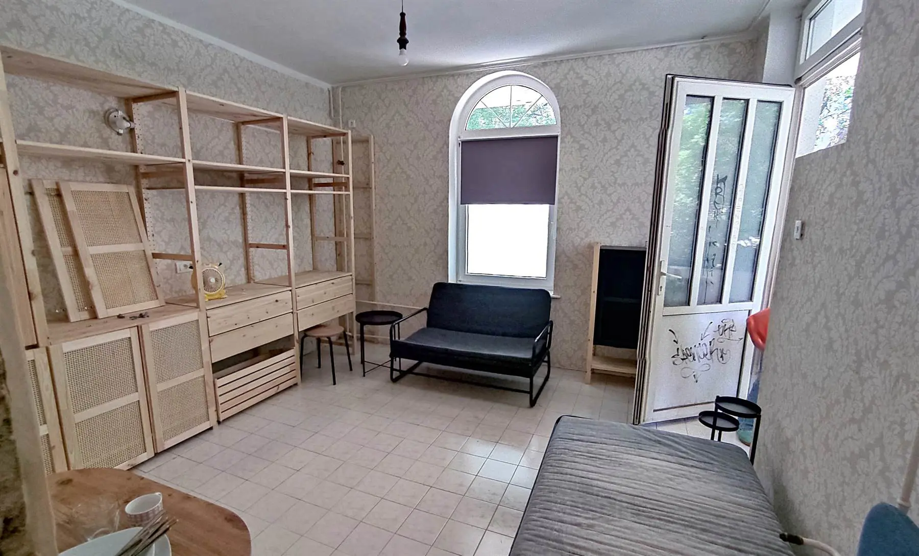 Beograd Čukarica  uknjizeni Garsonjera stanovi 49000 evra 