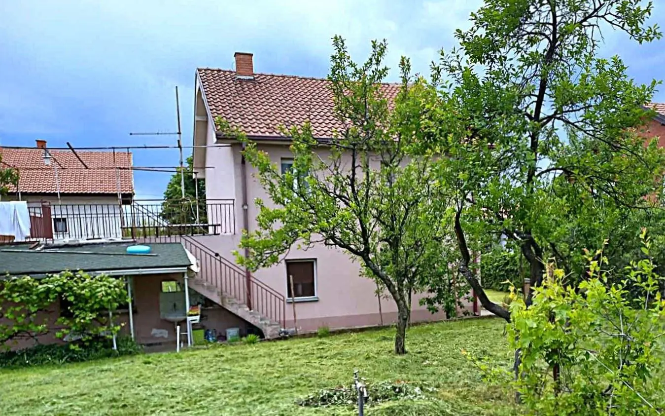 kuće Beograd okolina Meljak Save Radosavljevića  uknjizeni 