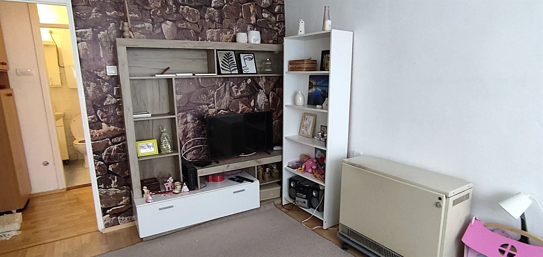  uknjizeni Jednoiposoban stanovi Voždovac Braće Jerković I II 112000 evra 