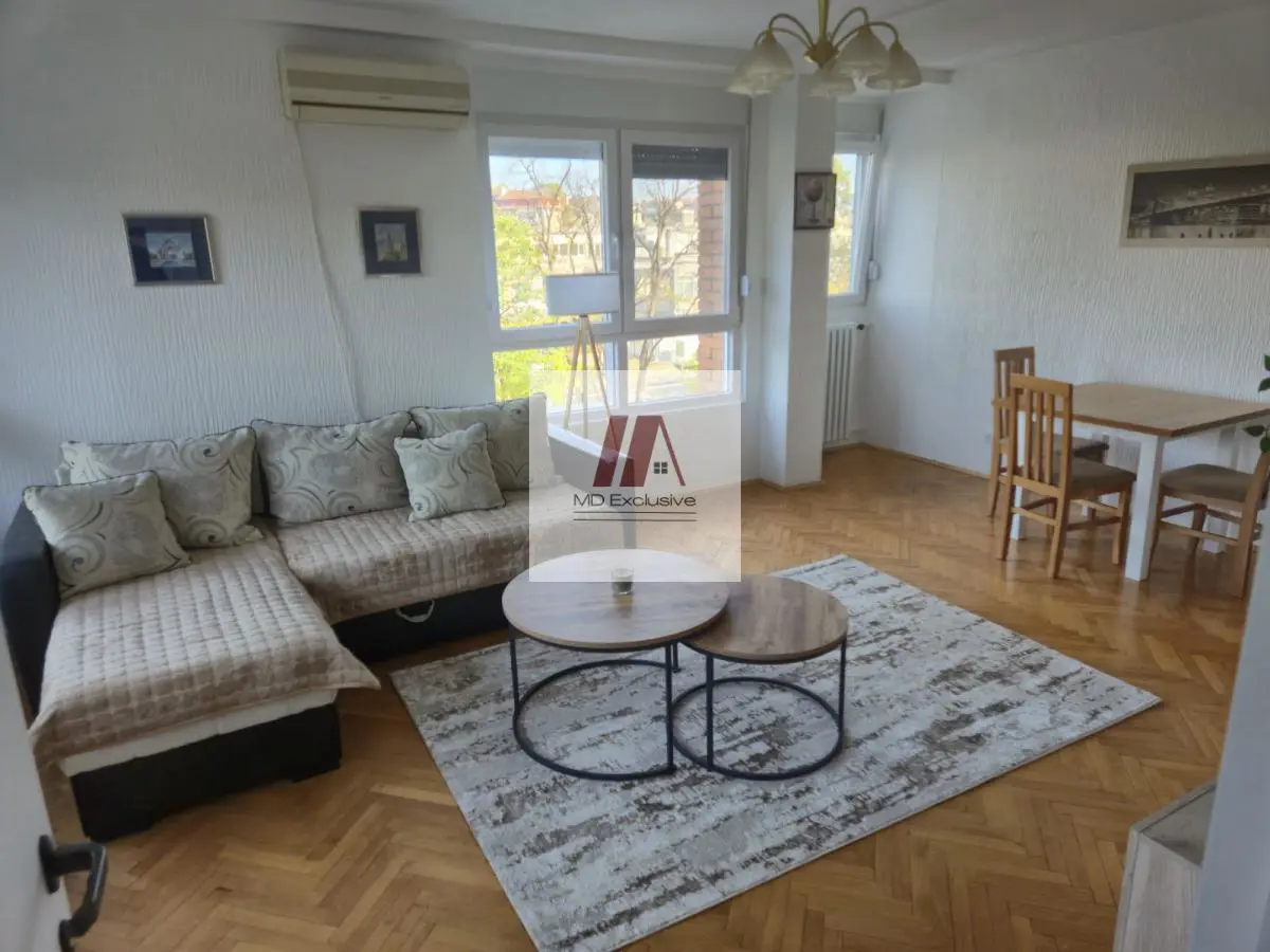 Trosoban stanovi Novi Beograd - 700 evra 