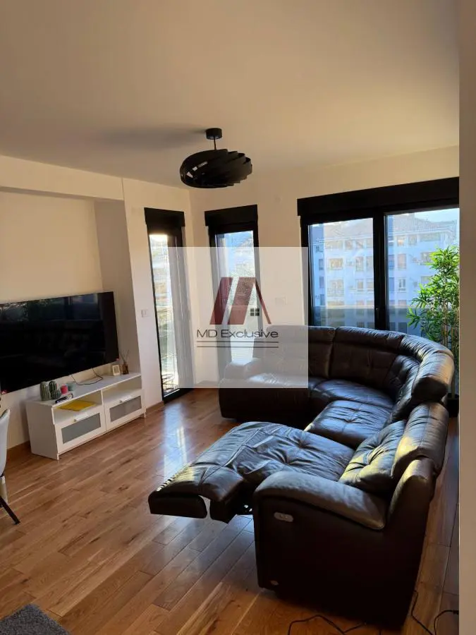 Beograd Čukarica  novogradnja Trosoban stanovi 900 evra 