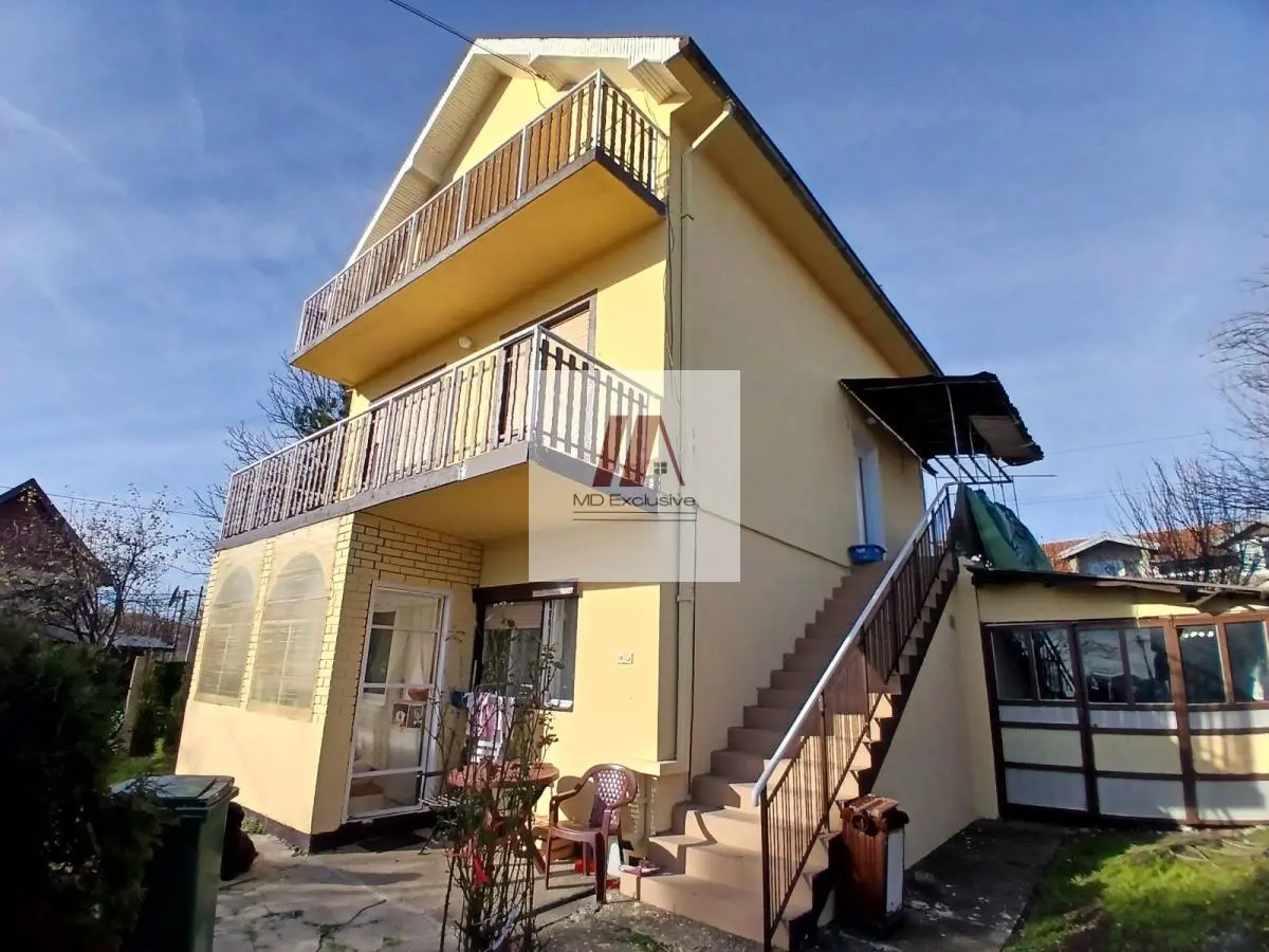  uknjizeni kuće Obrenovac - 130000 evra 