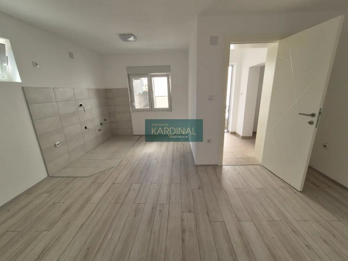  uknjizeni  novogradnja Jednosoban stanovi Vašarište - 48000 evra 
