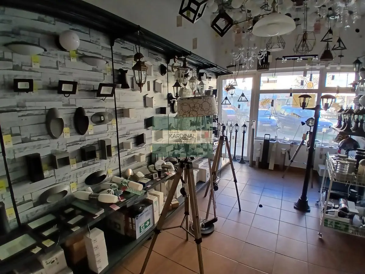 poslovni prostor Gradski stadion - 122400 evra 