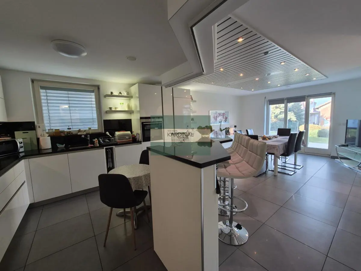 kuće Jagodina  novogradnja  uknjizeni 