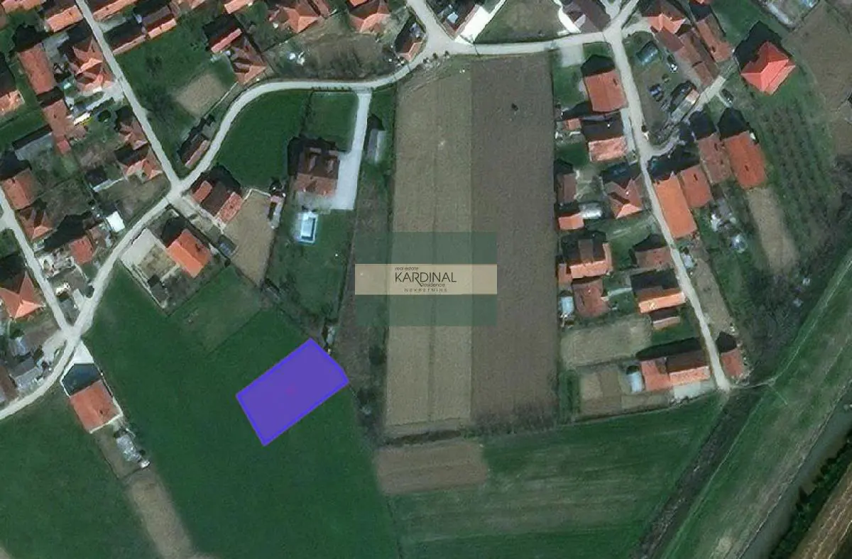  uknjizeni plac Okolina - 9000 evra 