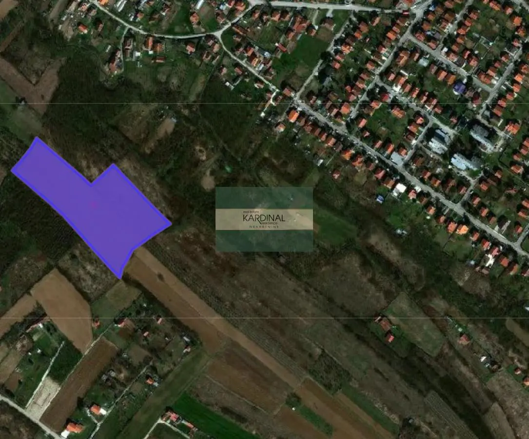  uknjizeni plac Okolina - 18000 evra 