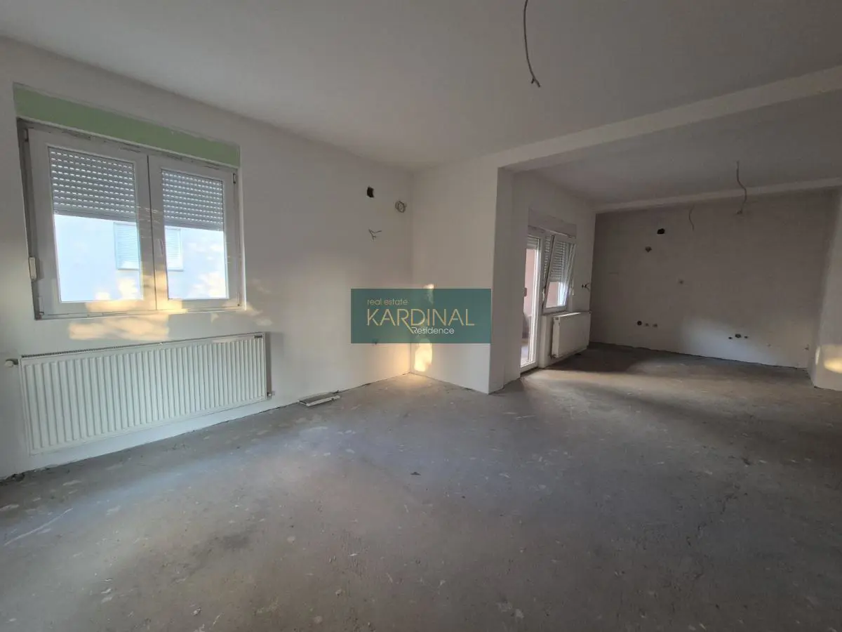 Jagodina Tabane  novogradnja  uknjizeni kuće 105000 evra 