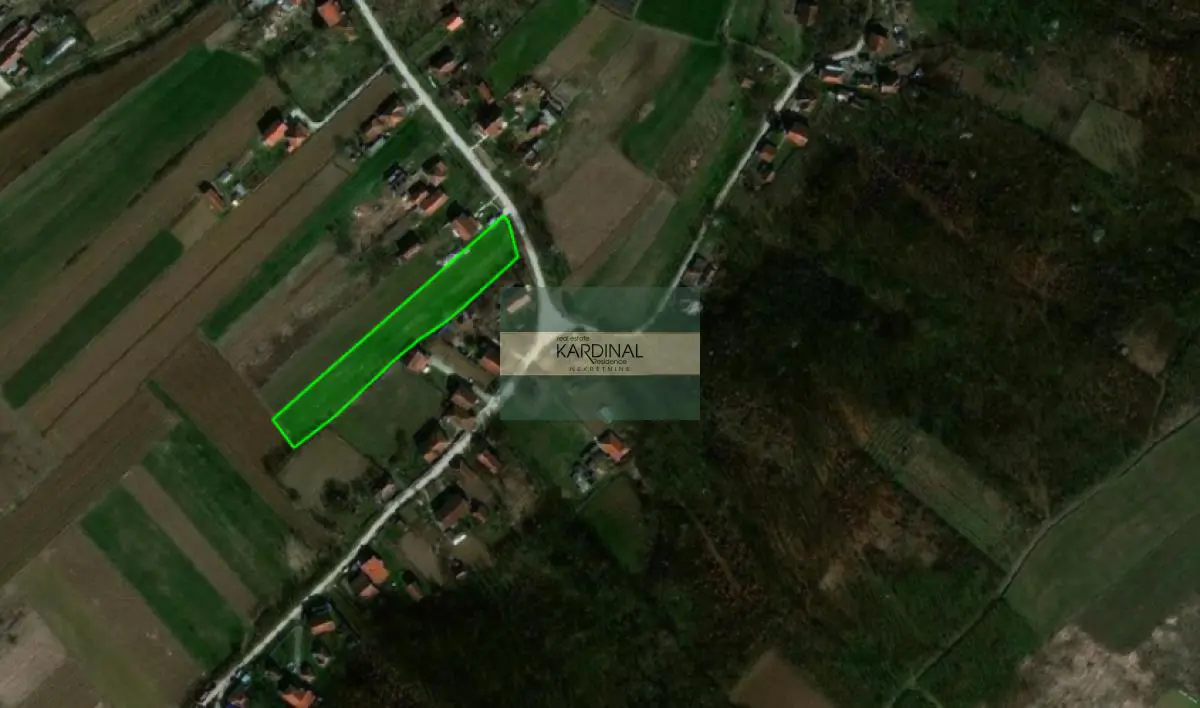  uknjizeni plac Trnava - 25300 evra 