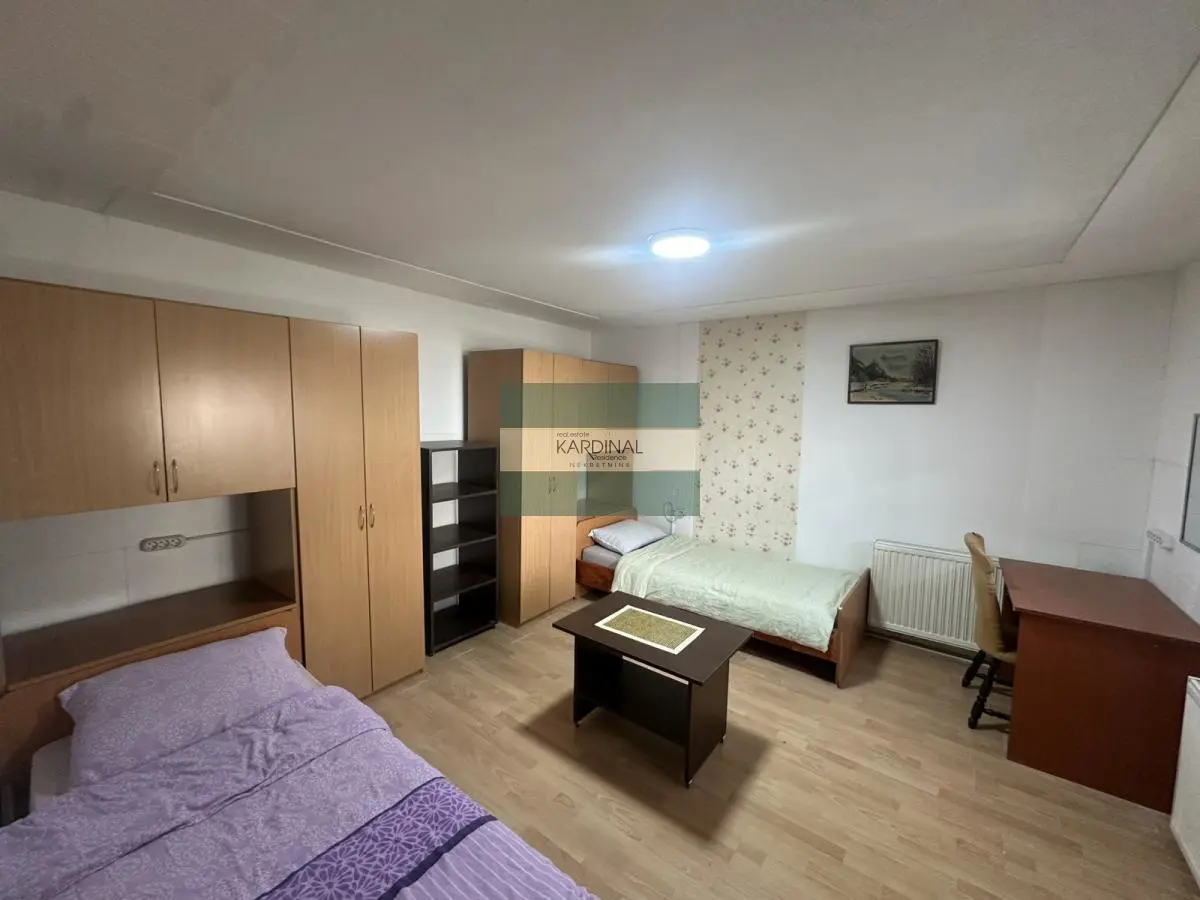 Kragujevac Bubanj  uknjizeni kuće 1500 evra 