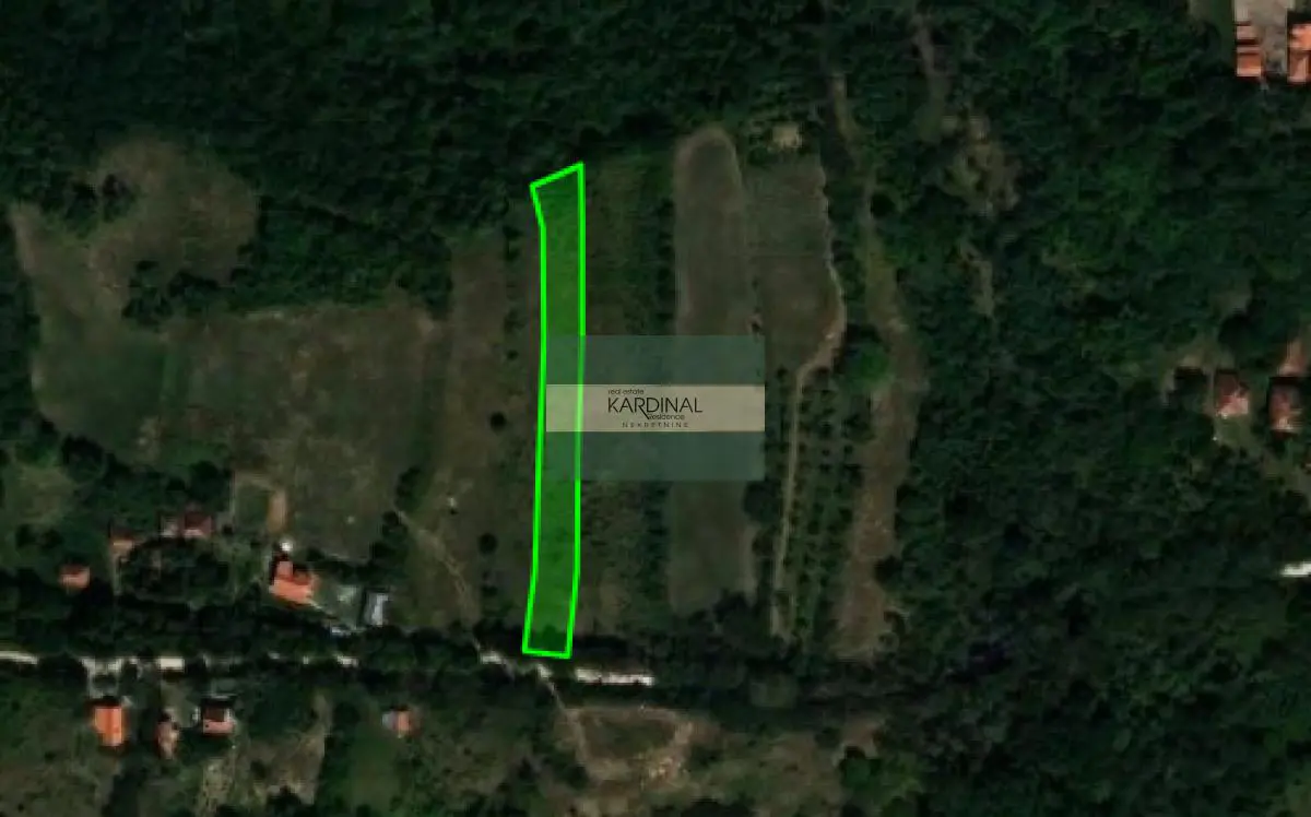  uknjizeni plac Okolina - 4000 evra 
