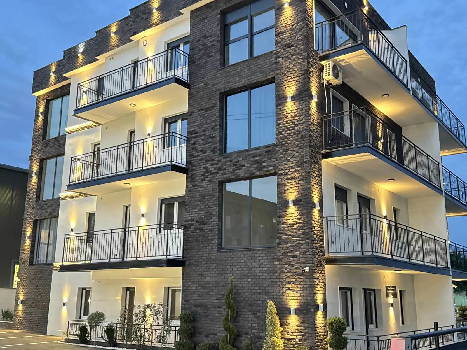 Beograd Novi Beograd  novogradnja Dvosoban stanovi 117000 evra 