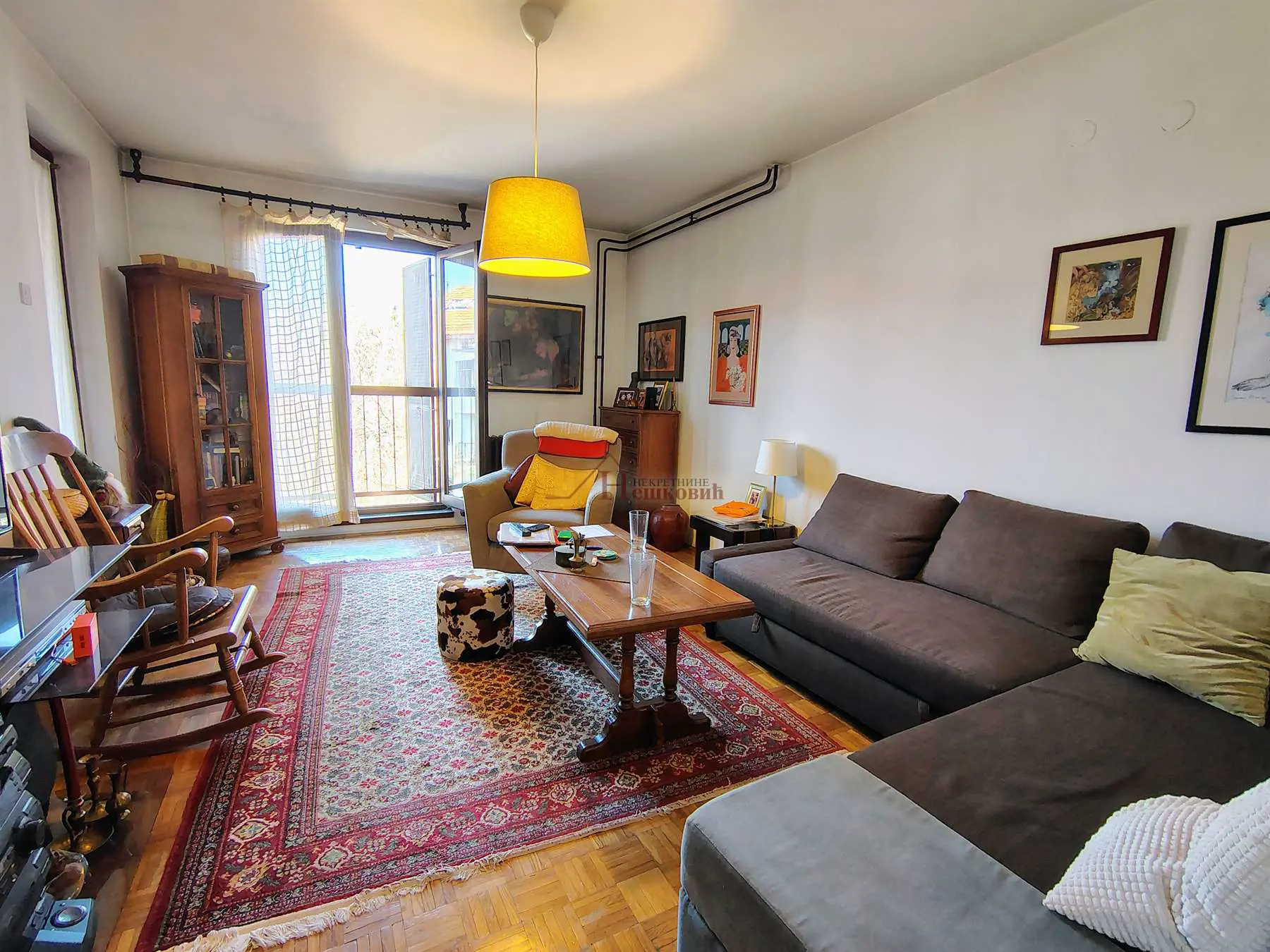 stanovi Beograd Bežanijska kosa prva MZ Nikole Dobrovića  uknjizeni Troiposoban 