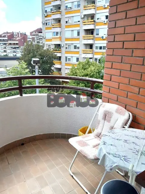 Jednoiposoban stanovi Čukarica Žarkovo 400 evra 
