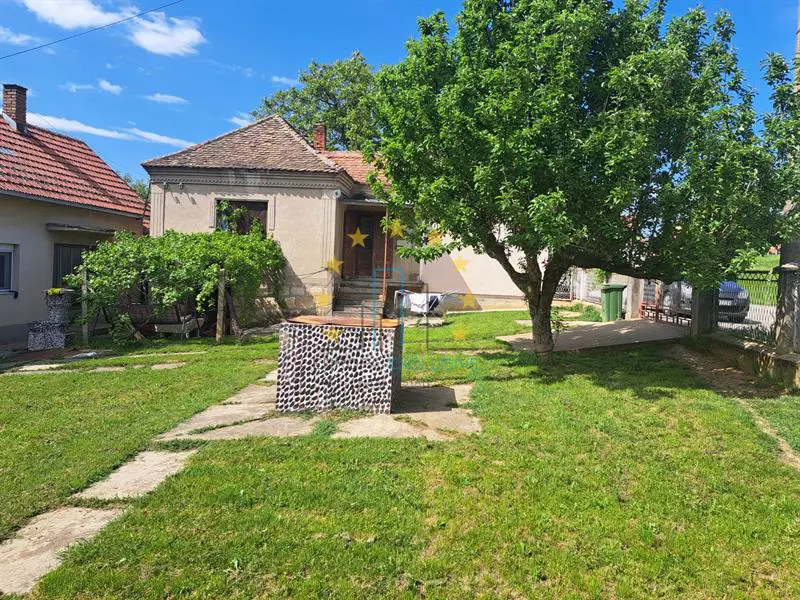 Beograd okolina Barajevo  uknjizeni kuće 68500 evra