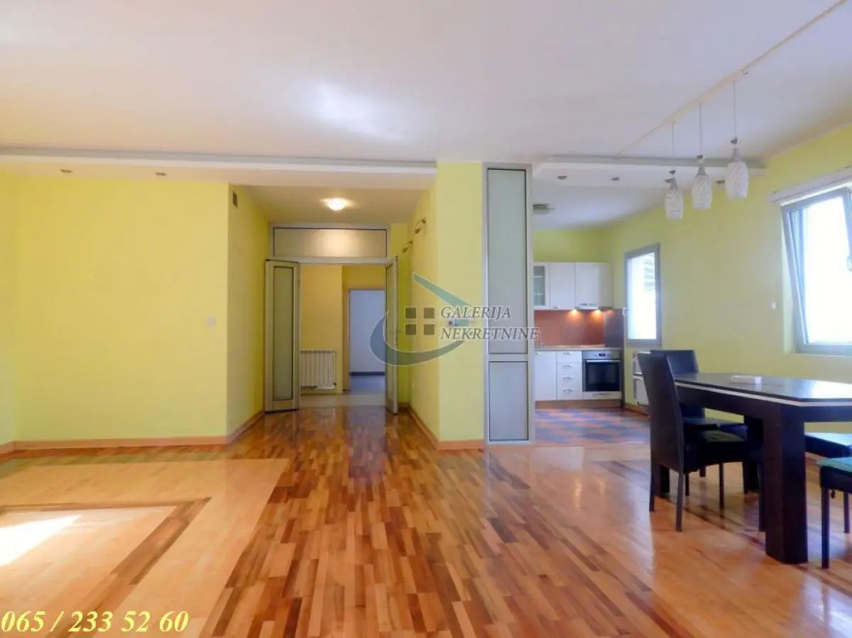 stanovi Beograd Profesorska Kolonija Stojana Novakovića  novogradnja Četvorosoban 