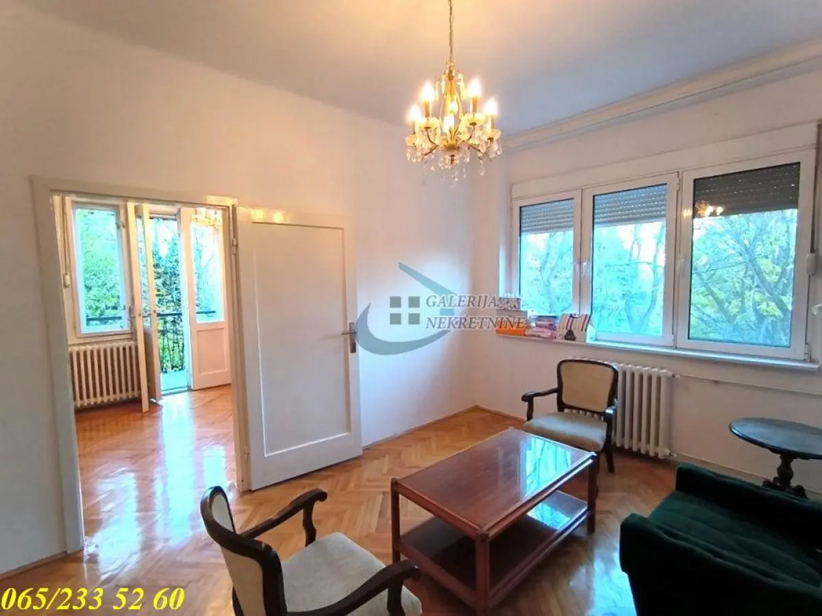 poslovni prostor Savski venac Dedinje 700 evra 