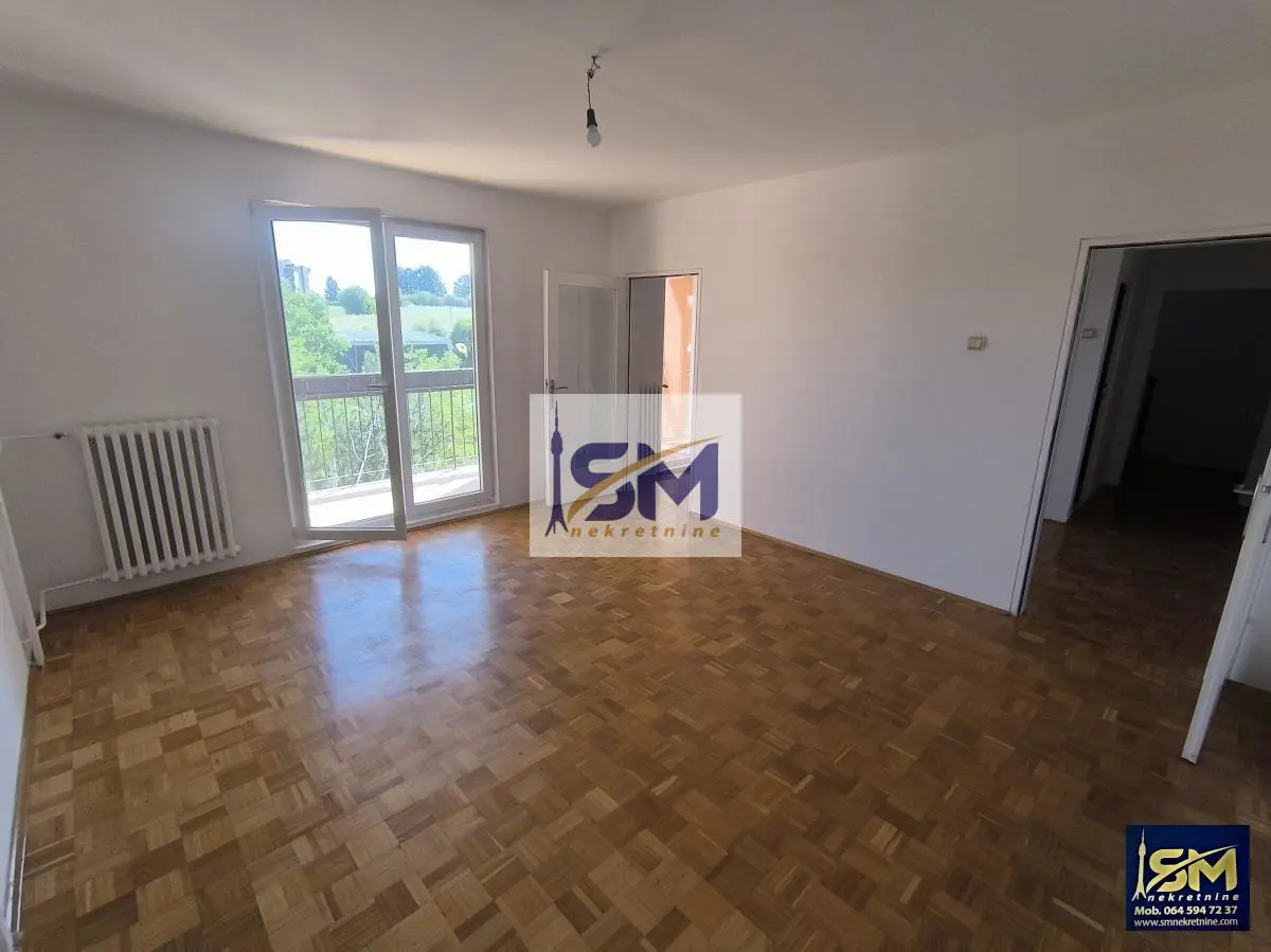 Beograd Barajevo  uknjizeni Četvorosoban stanovi 87000 evra 