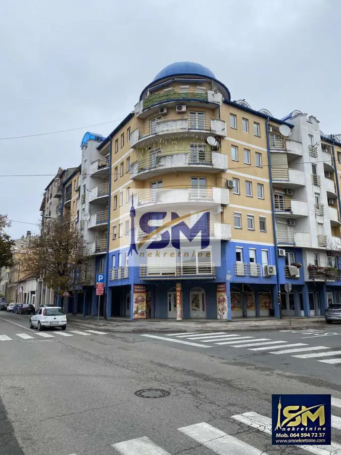 Ruma Stari Grad  uknjizeni Garsonjera stanovi 40000 evra 