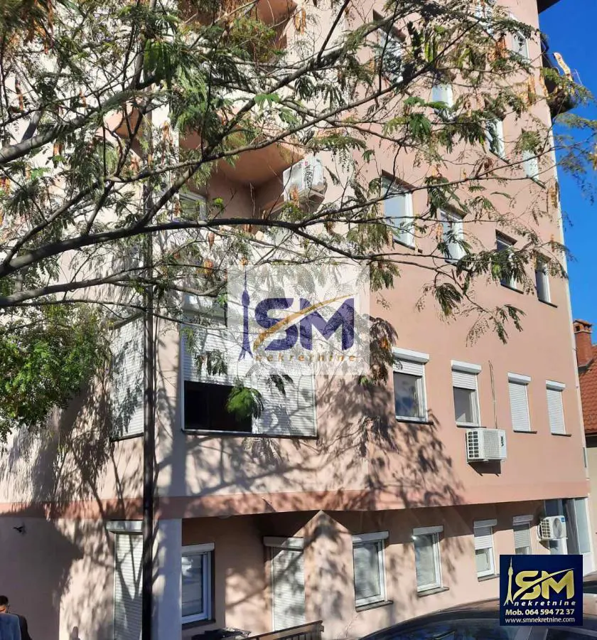  uknjizeni Jednosoban stanovi Voždovac Kumodraž I II III 300 evra 