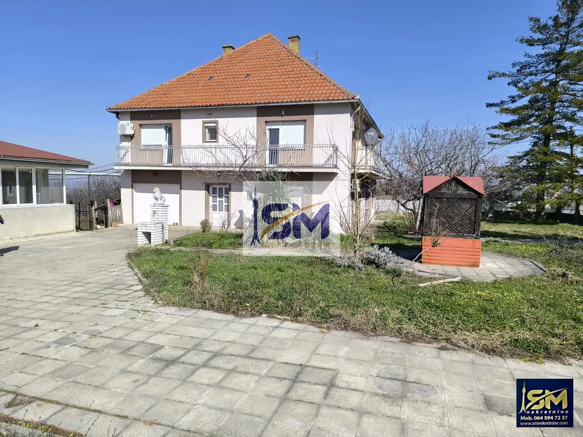  uknjizeni kuće Barajevo - 185000 evra 